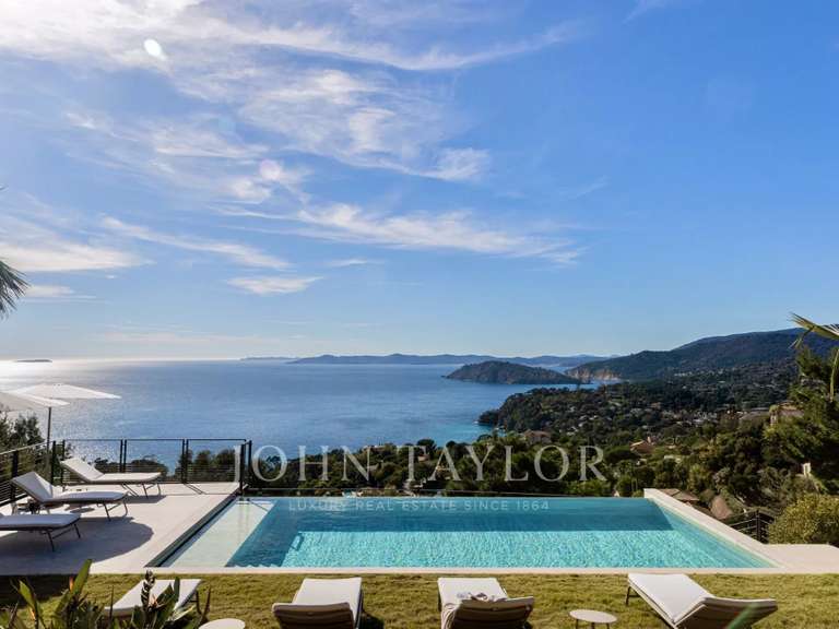 Maison Rayol-Canadel-sur-Mer - 6 chambres - 400m²