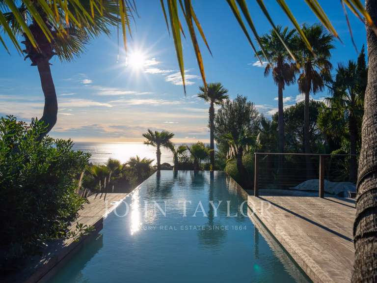 House Sainte-Maxime - 7 bedrooms - 330m²