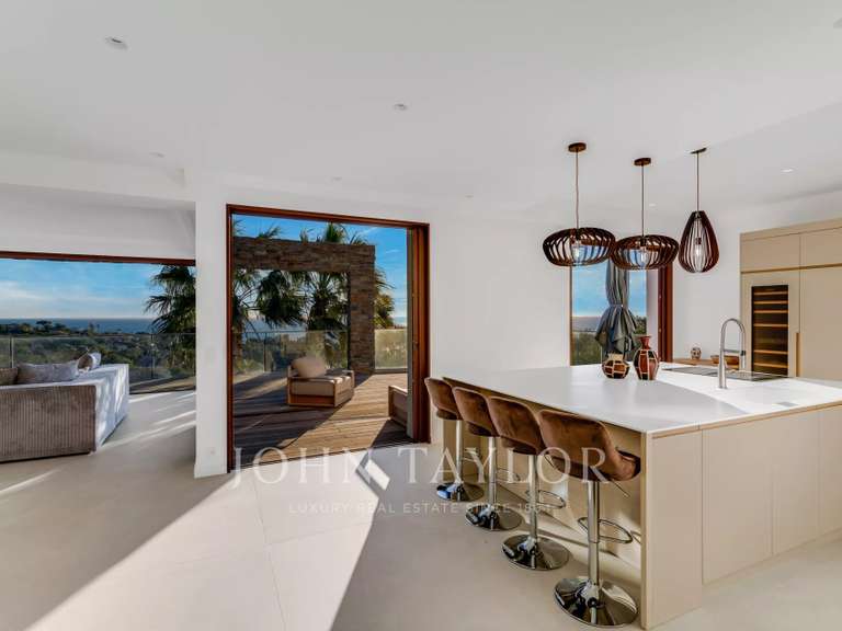 House Sainte-Maxime - 7 bedrooms - 330m²