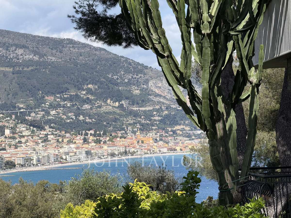 House Roquebrune-Cap-Martin