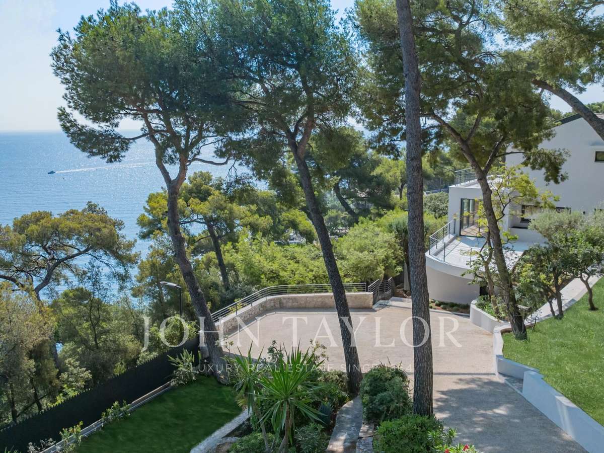 House Roquebrune-Cap-Martin