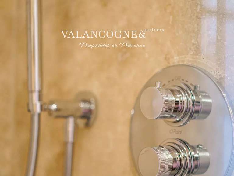 Maison Eygalières - 4 chambres - 147m²