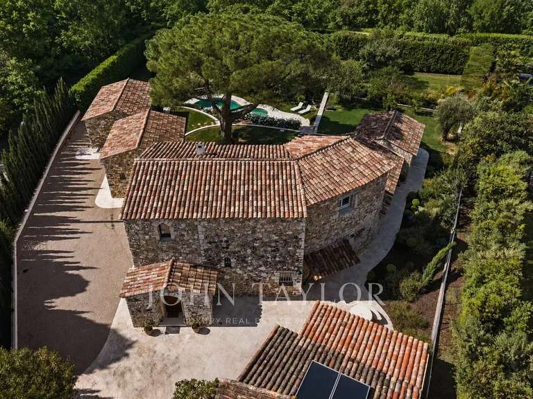 Maison La Colle-sur-Loup - 4 chambres - 238m²