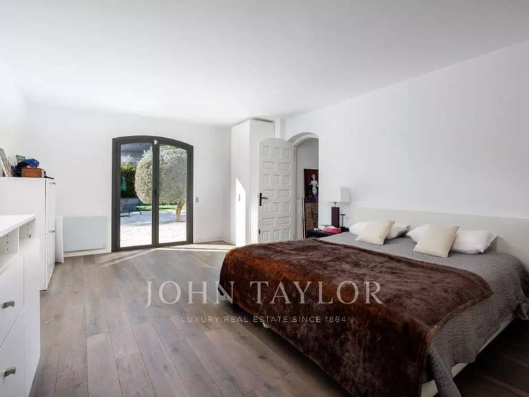 Maison La Colle-sur-Loup - 4 chambres - 274m²