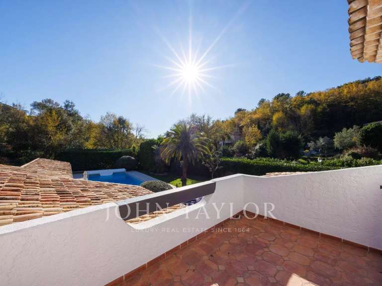 Maison La Colle-sur-Loup - 4 chambres - 274m²