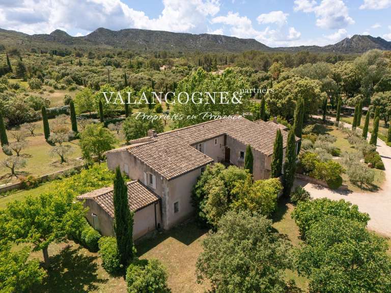 Maison Eygalières - 6 chambres - 274m²