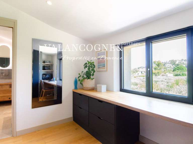 House Eygalières - 3 bedrooms - 259m²