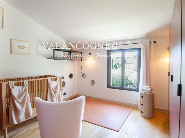 Maison Eygalières - 3 chambres - 259m²