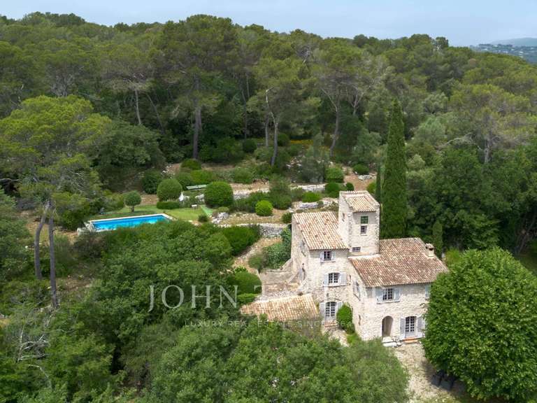 Maison La Colle-sur-Loup - 5 chambres - 197m²