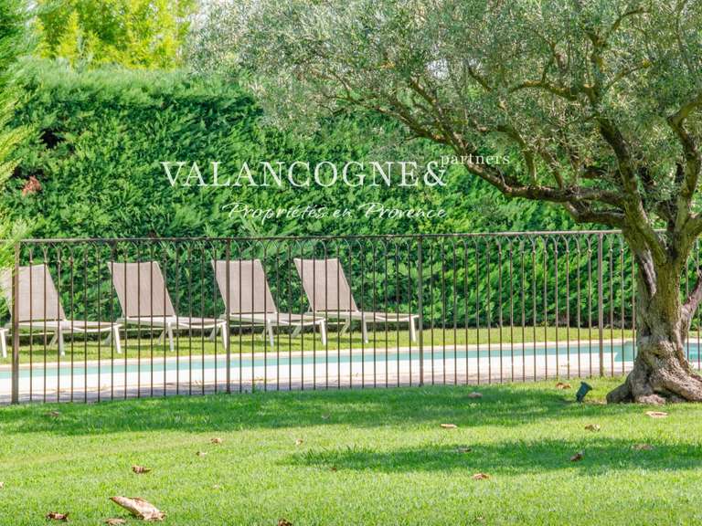 Maison Saint-Rémy-de-Provence - 5 chambres - 300m²