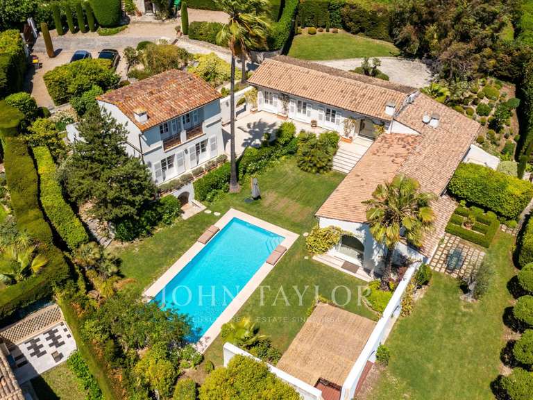 Maison La Colle-sur-Loup - 5 chambres - 314m²