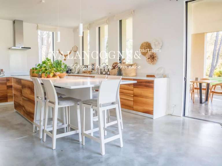 House Eygalières - 4 bedrooms - 308m²