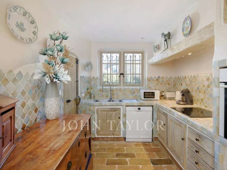 Maison La Colle-sur-Loup - 4 chambres - 208m²