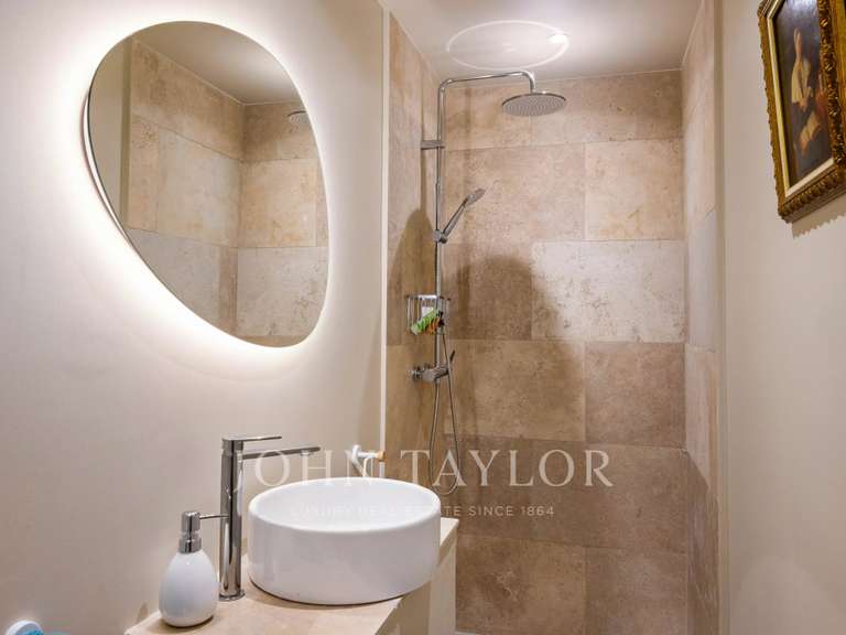 Maison La Colle-sur-Loup - 4 chambres - 208m²