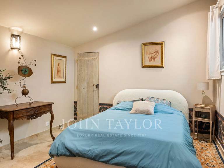 Maison La Colle-sur-Loup - 4 chambres - 208m²