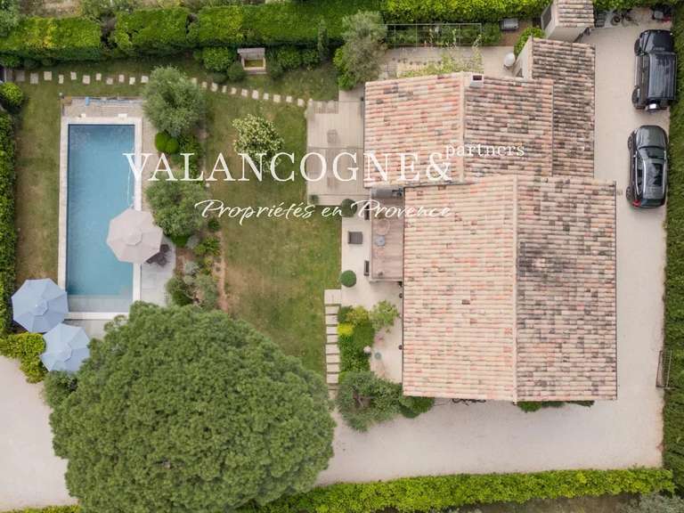 House Eygalières - 4 bedrooms - 249m²