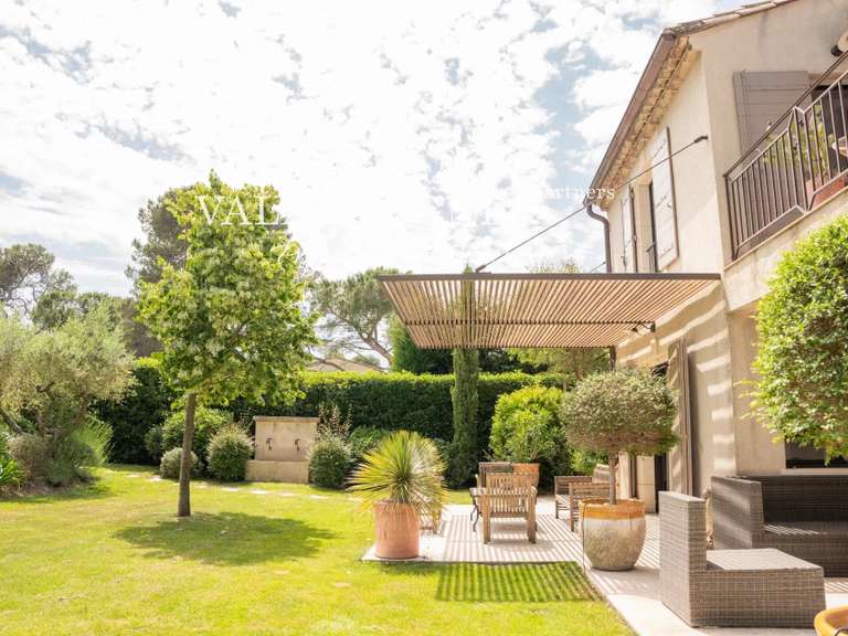 House Eygalières - 4 bedrooms - 249m²