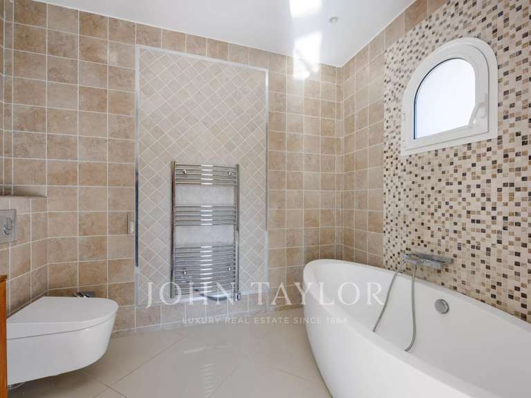 Maison Vence - 5 chambres - 252m²