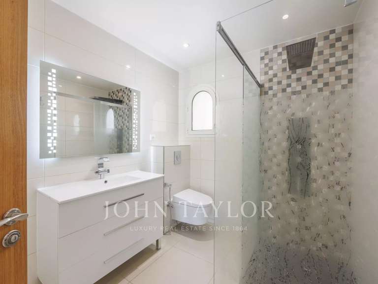 House Vence - 5 bedrooms - 252m²