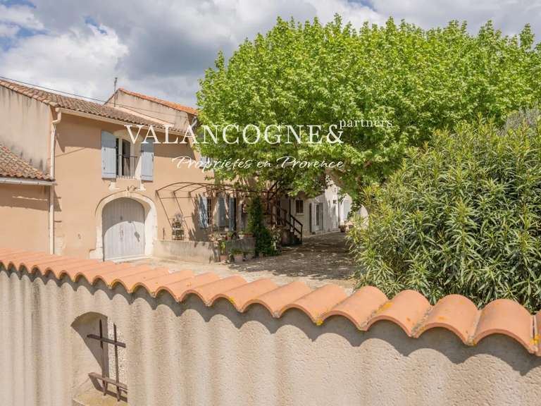 Maison Eyragues - 13 chambres - 528m²