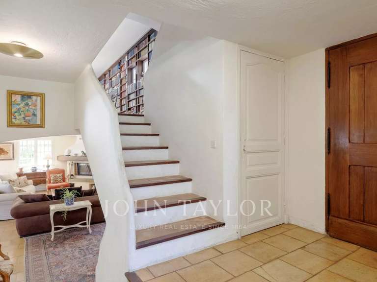 House Saint-Paul-de-Vence - 5 bedrooms - 233m²