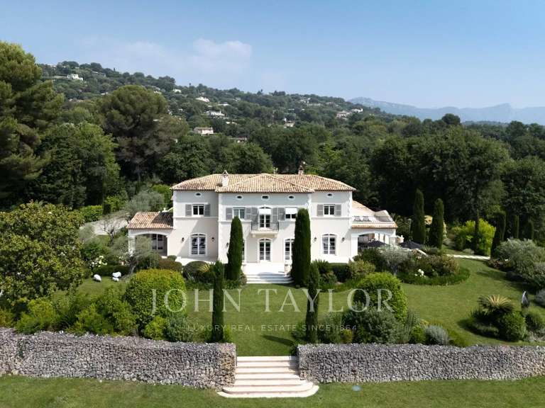 Maison La Colle-sur-Loup - 8 chambres - 688m²
