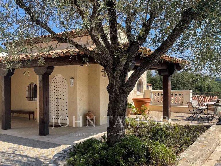 Maison La Colle-sur-Loup - 5 chambres - 437m²