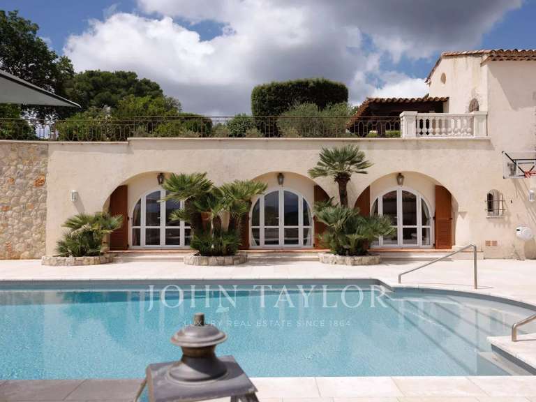 Maison La Colle-sur-Loup - 5 chambres - 437m²
