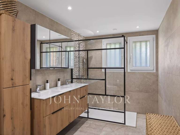 Maison La Gaude - 6 chambres - 170m²