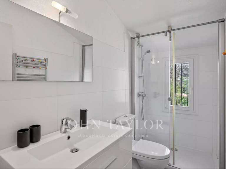 Maison Saint-Jeannet - 4 chambres - 121m²
