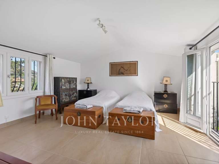 Maison Saint-Jeannet - 4 chambres - 121m²