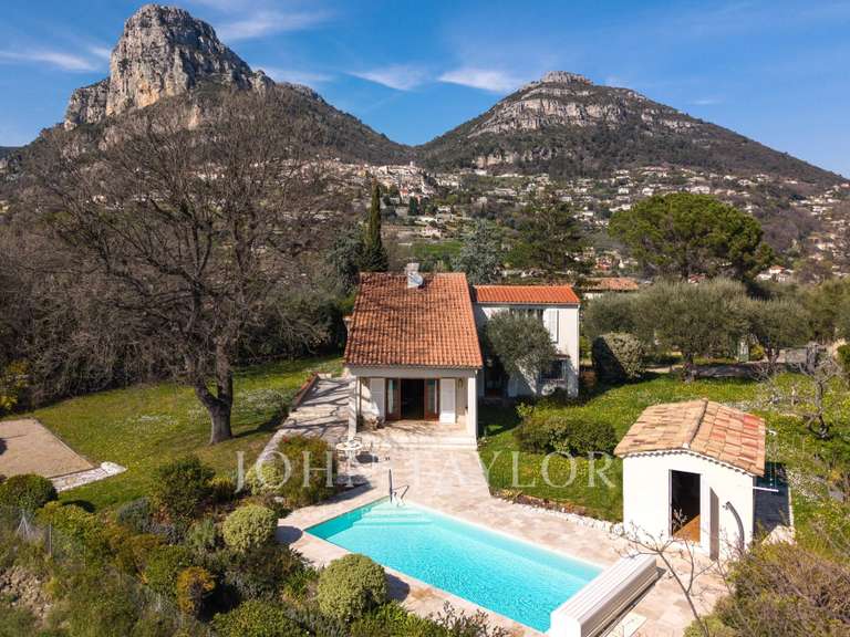 Maison Saint-Jeannet - 4 chambres - 121m²