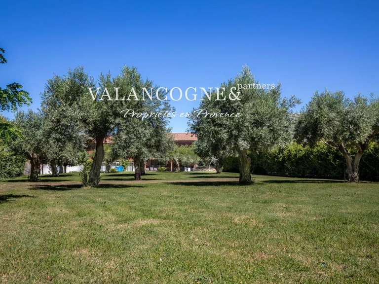Maison Saint-Rémy-de-Provence - 9 chambres - 502m²