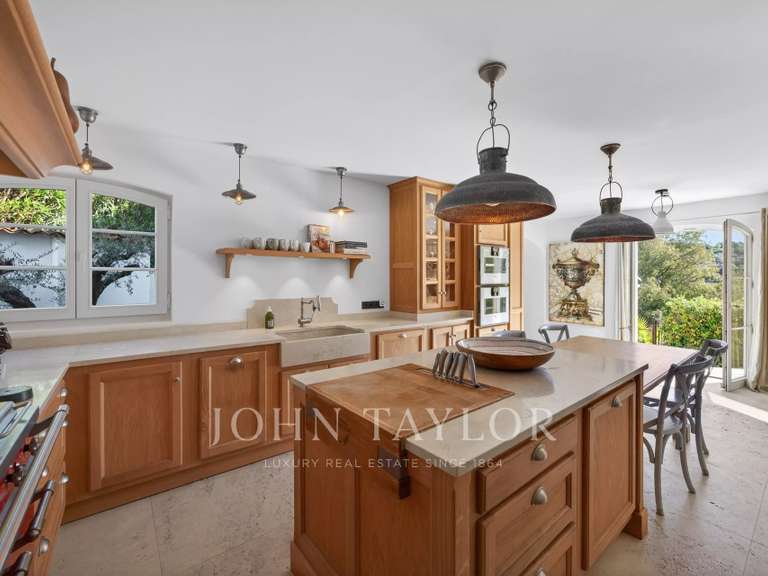 Maison Saint-Paul-de-Vence - 9 chambres - 500m²