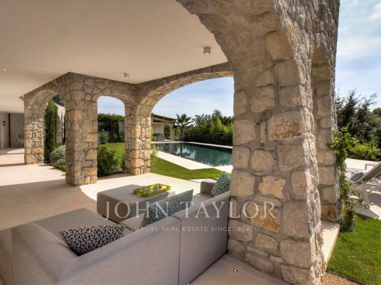 Maison La Colle-sur-Loup - 5 chambres - 450m²