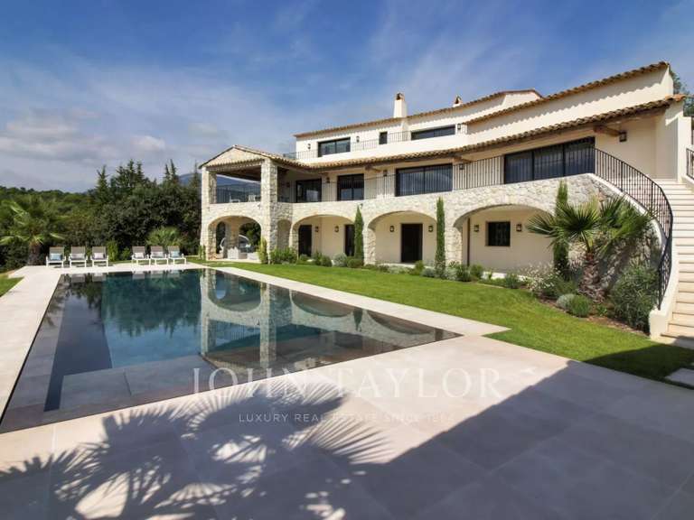 Maison La Colle-sur-Loup - 5 chambres - 450m²