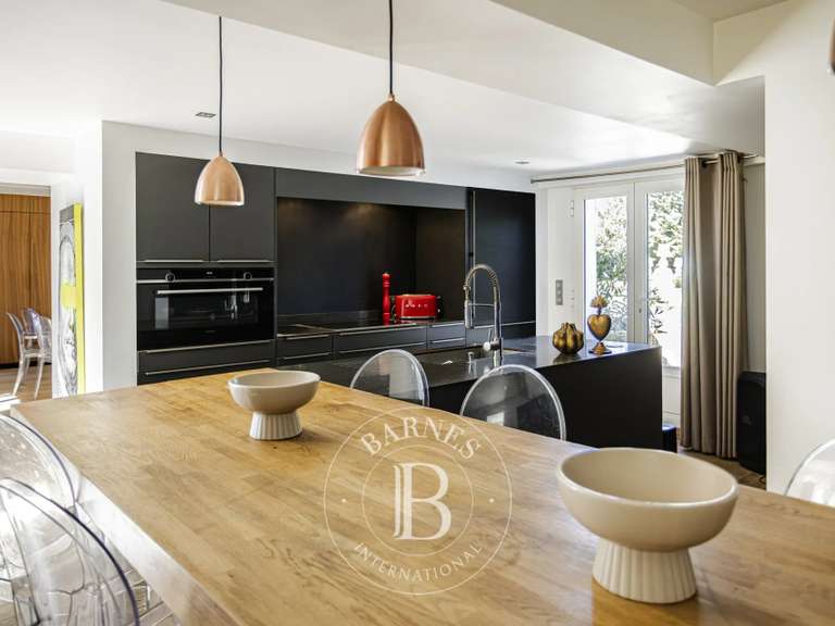 House Saint-Jean-le-Blanc - 6 bedrooms - 305m²