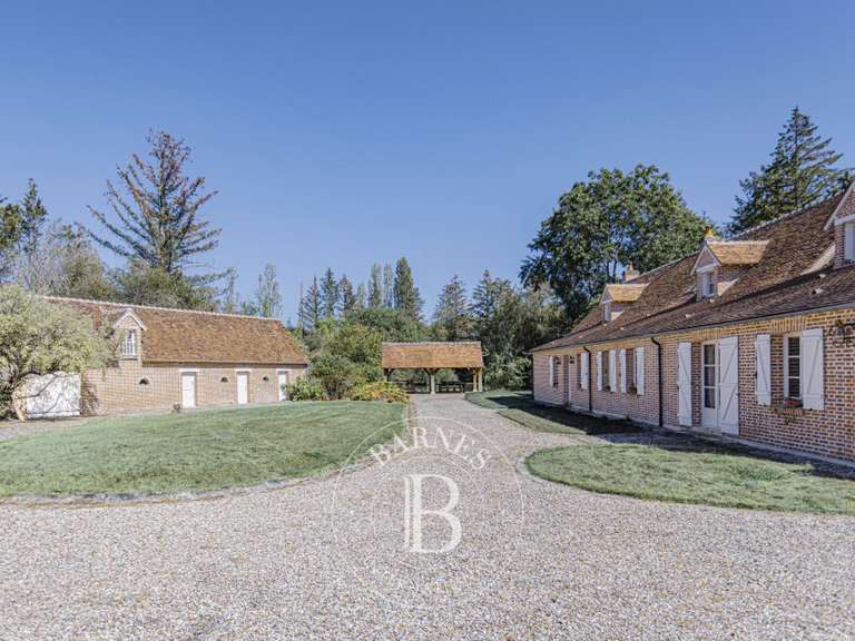 House Saint-Viâtre - 9 bedrooms - 346m²