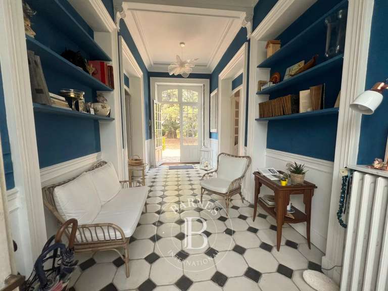 Maison Saint-Avertin - 6 chambres - 392m²