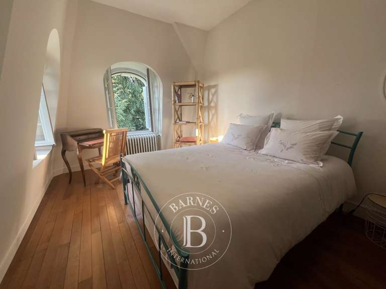 Maison Saint-Avertin - 6 chambres - 392m²