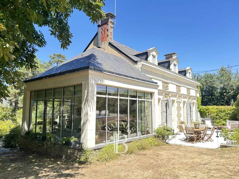 Maison Angers Centre - 11 chambres - 490m²