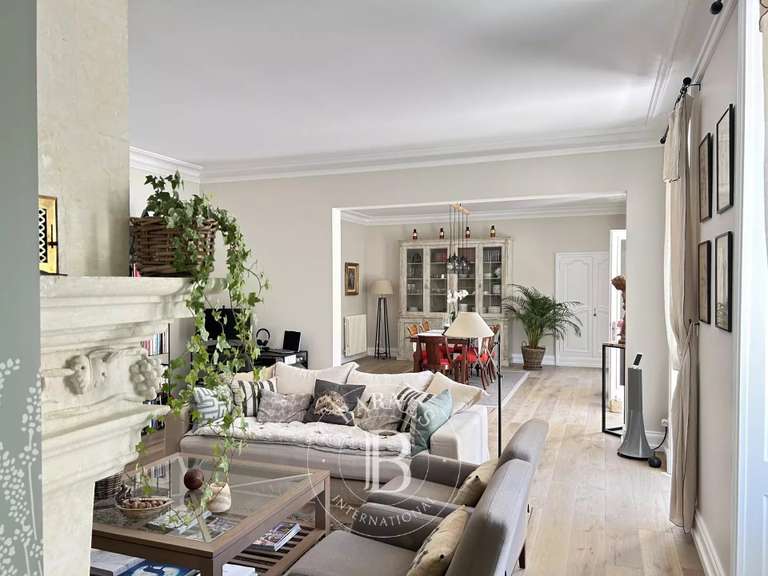 Maison Angers Centre - 11 chambres - 490m²