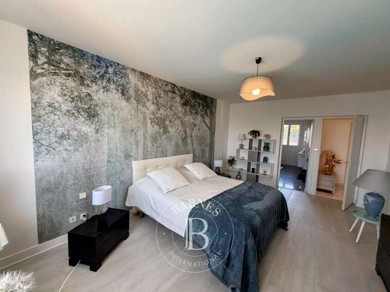 Maison Vichy - 3 chambres - 215m²