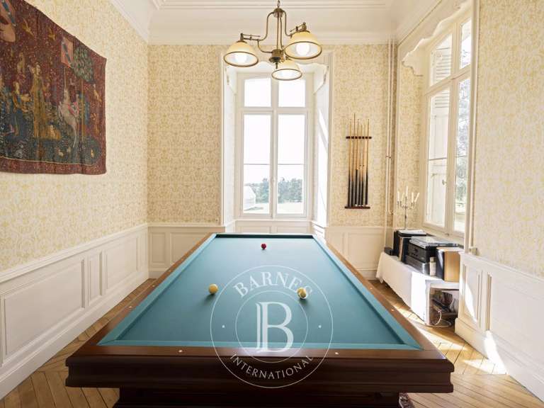 Maison Montluçon - 11 chambres - 1390m²