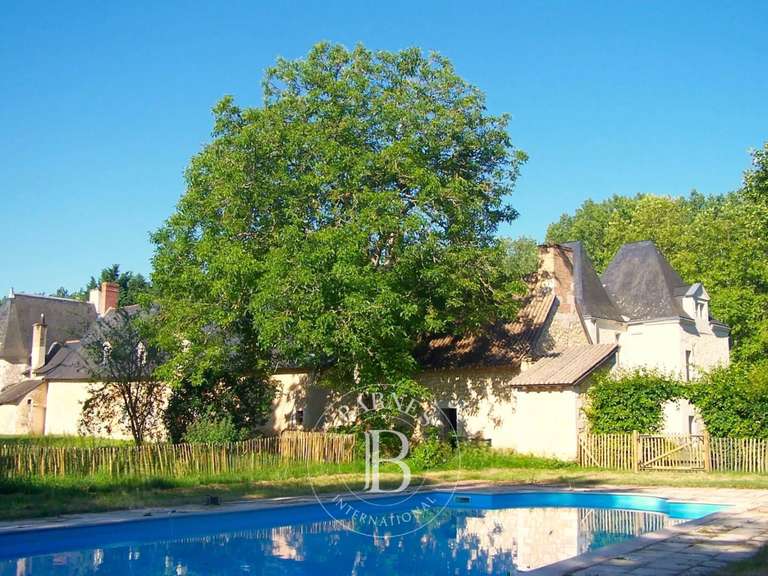 Maison Baugé - 7 chambres - 570m²