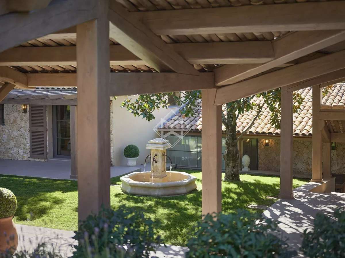 House Mougins