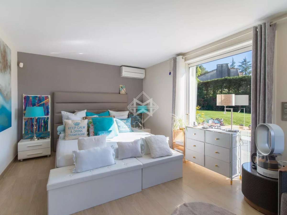 House Mougins