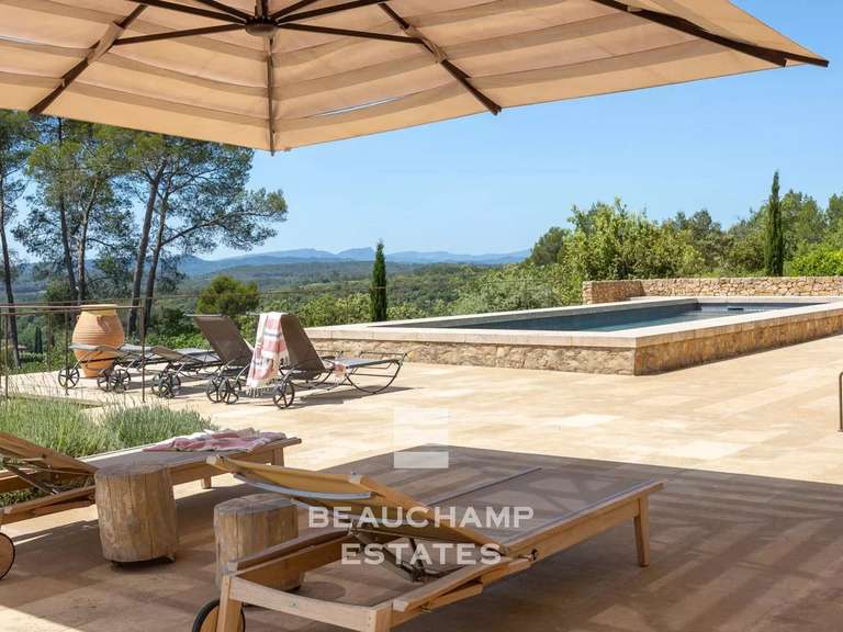 House Lorgues - 3 bedrooms - 288m²