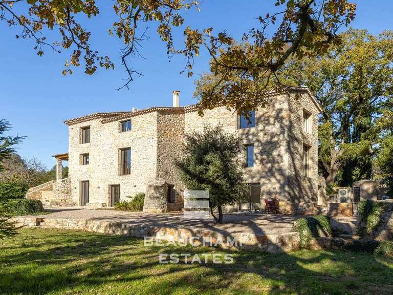 House Lorgues - 5 bedrooms - 324m²