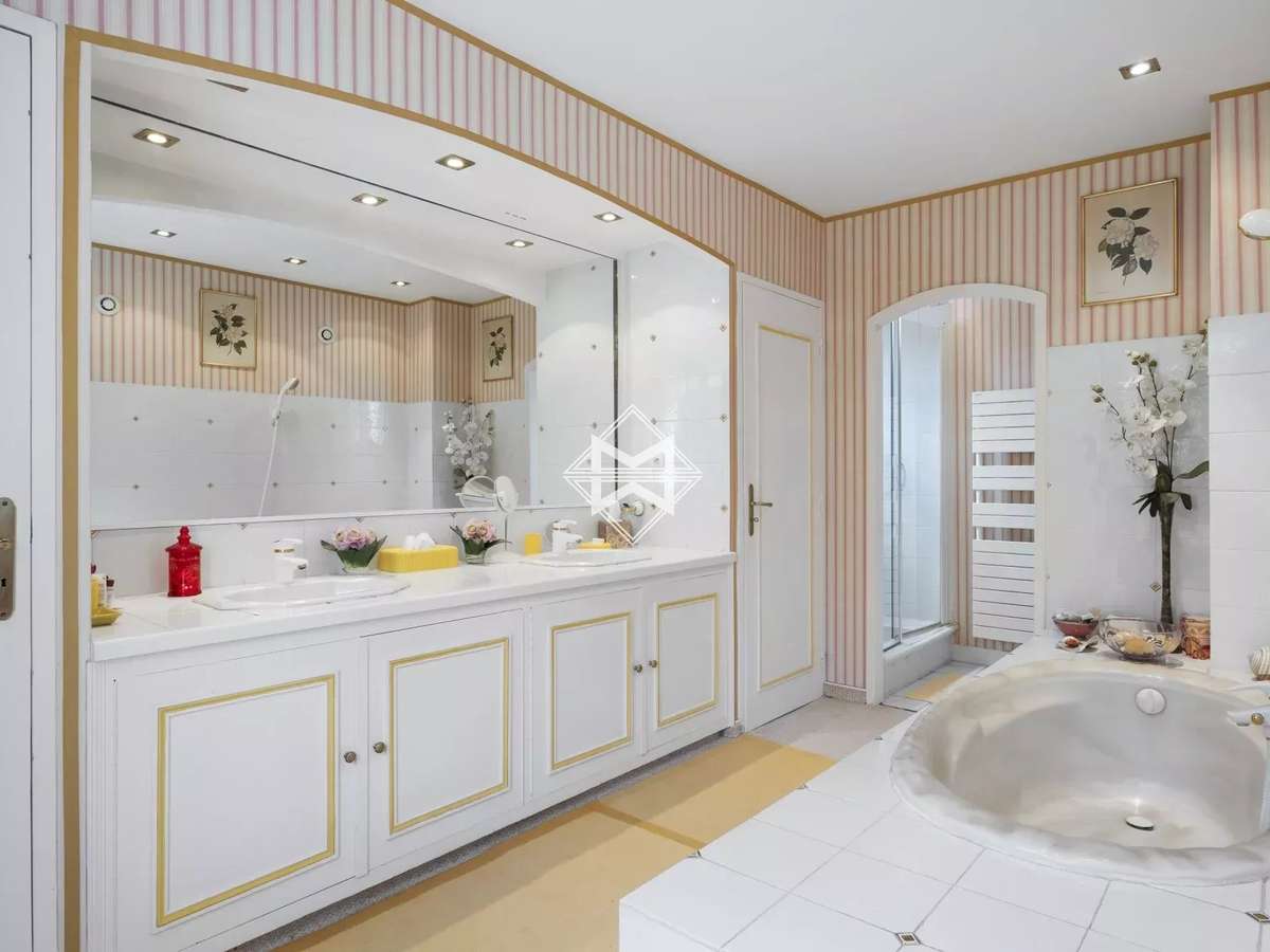 House Mougins